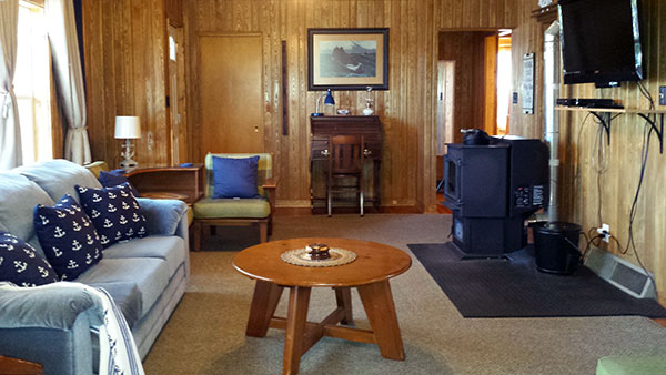 Peninsula Pines Resort Main House Living Room looking into porch.